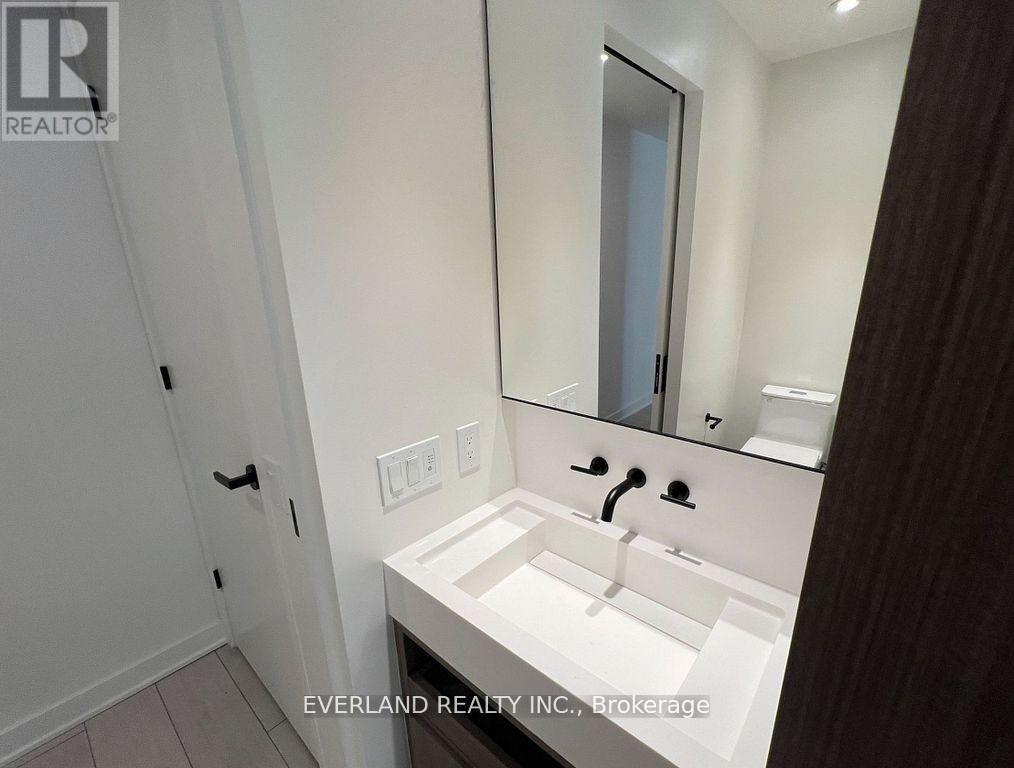 2201 - 55 Charles Street E, Toronto, Ontario  M4Y 0J1 - Photo 8 - C12705874