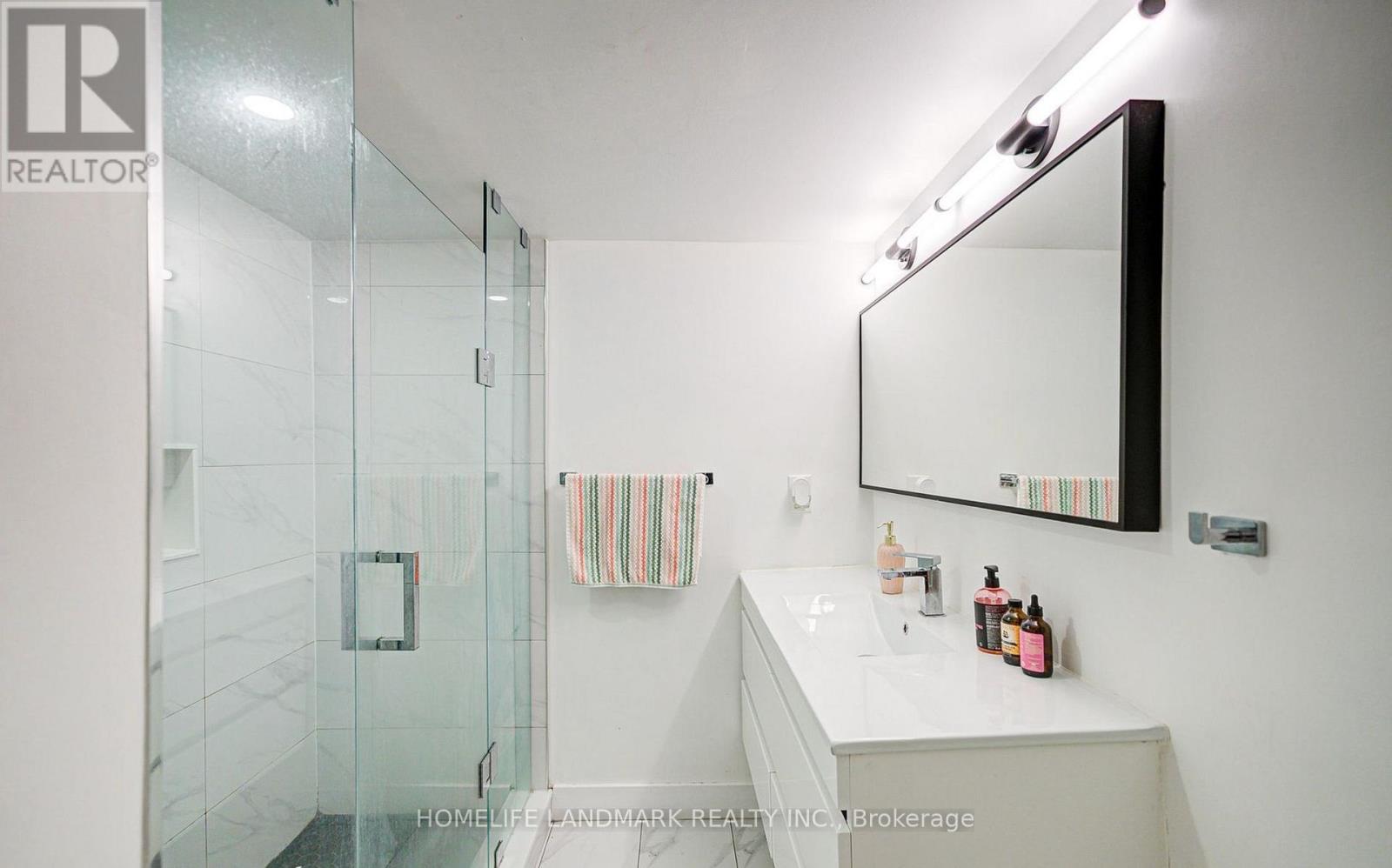 Basement Apt - 246 Euclid Avenue, Toronto (Trinity-Bellwoods), Ontario  M6J 2K2 - Photo 7 - C12705890