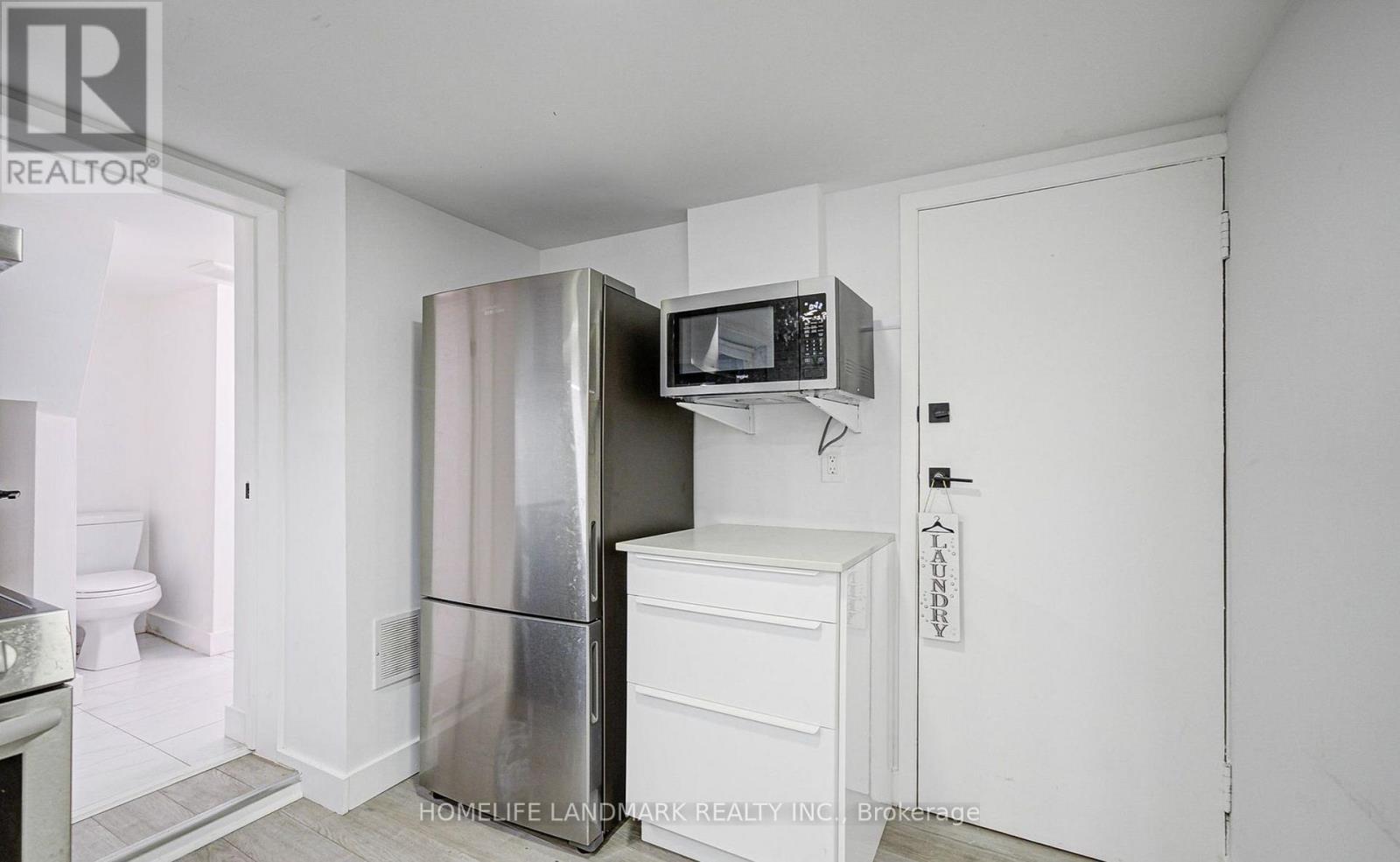 Basement Apt - 246 Euclid Avenue, Toronto (Trinity-Bellwoods), Ontario  M6J 2K2 - Photo 8 - C12705890