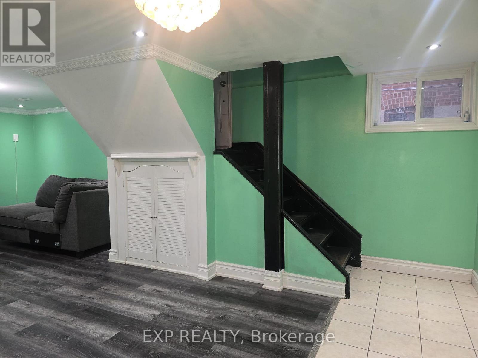 74 Ranstone Garden, Toronto, Ontario  M1K 2T8 - Photo 6 - E12705894