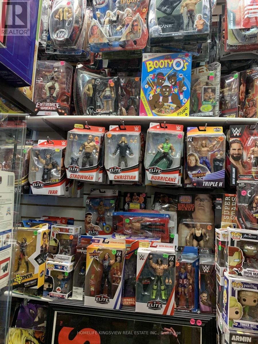 8 Westmore Drive, Toronto (West Humber-Clairville), Ontario  M9V 5E2 - Photo 13 - W12705896