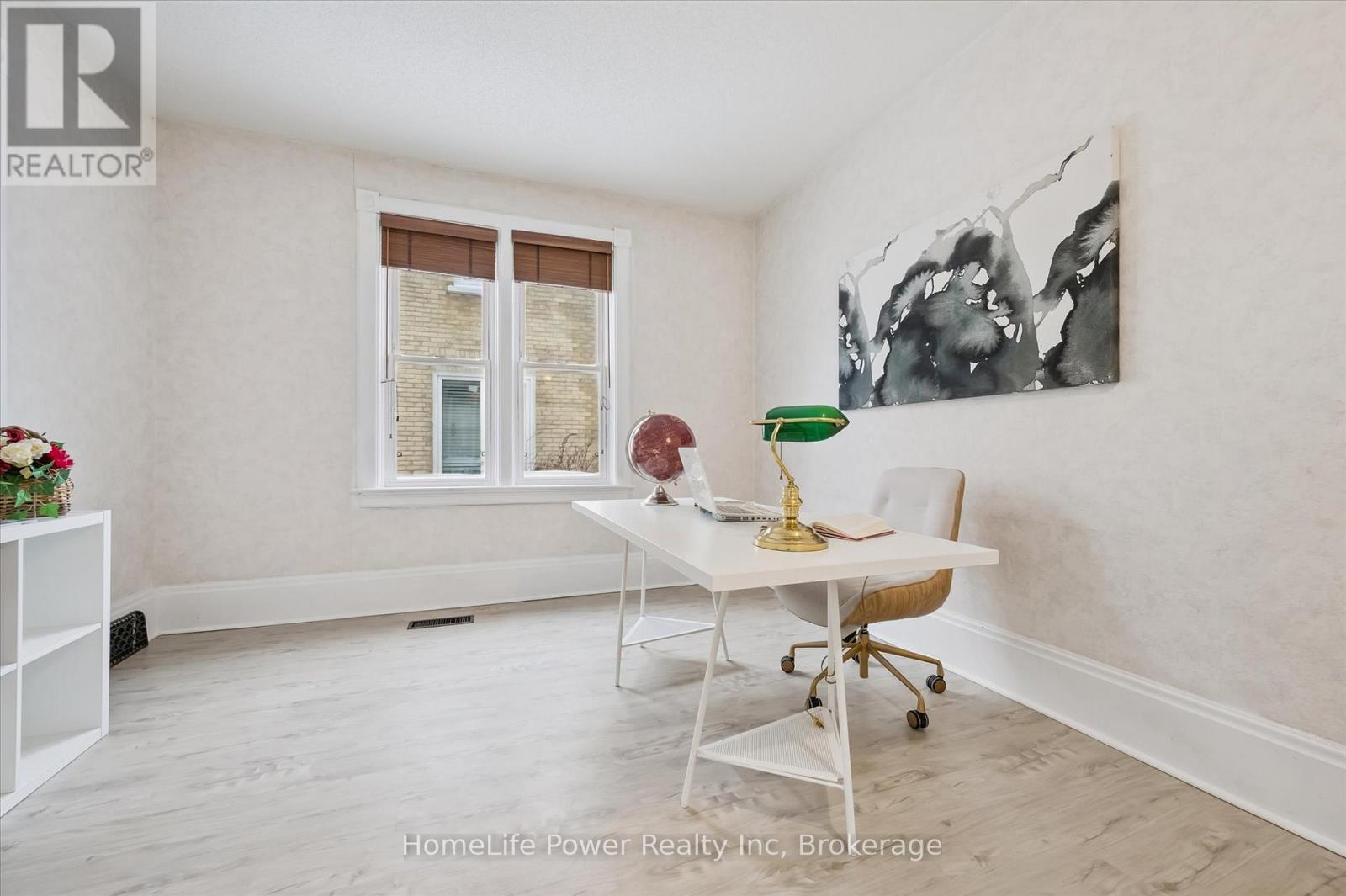 36 Linden Avenue, Kitchener, Ontario  N2G 2A5 - Photo 10 - X12705928