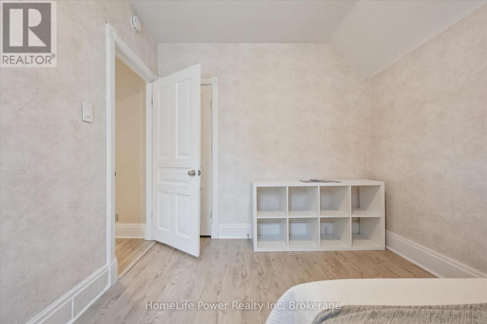 36 Linden Avenue, Kitchener, Ontario  N2G 2A5 - Photo 21 - X12705928