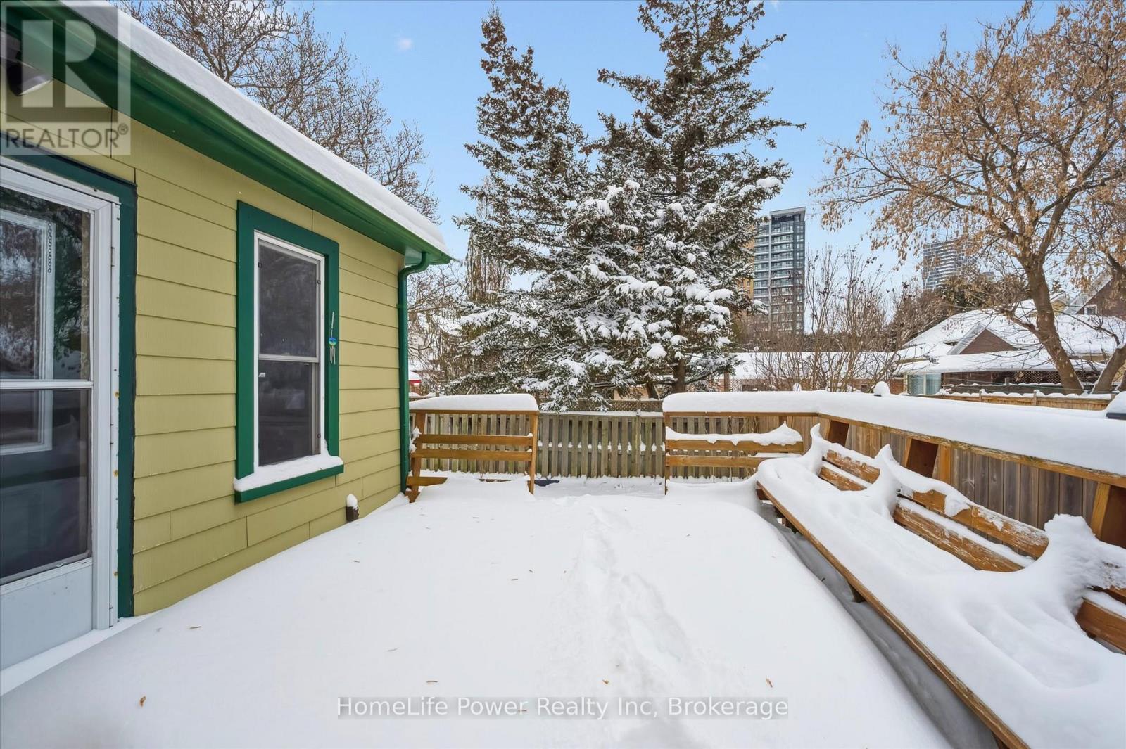 36 Linden Avenue, Kitchener, Ontario  N2G 2A5 - Photo 36 - X12705928