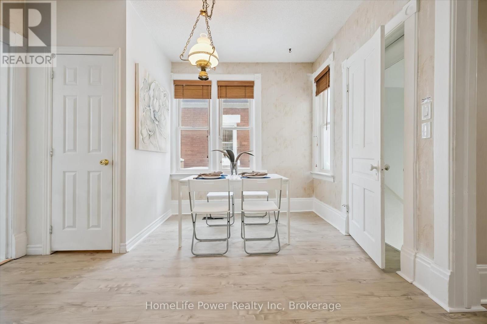 36 Linden Avenue, Kitchener, Ontario  N2G 2A5 - Photo 8 - X12705928