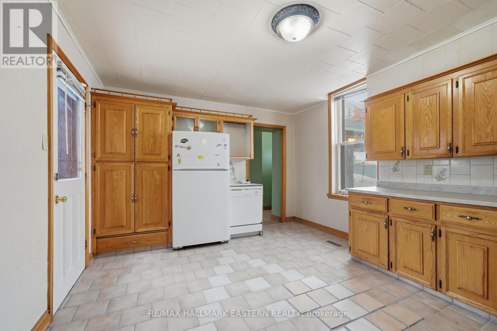 597 Bethune Street, Peterborough, Ontario  K9H 3Z7 - Photo 11 - X12705914