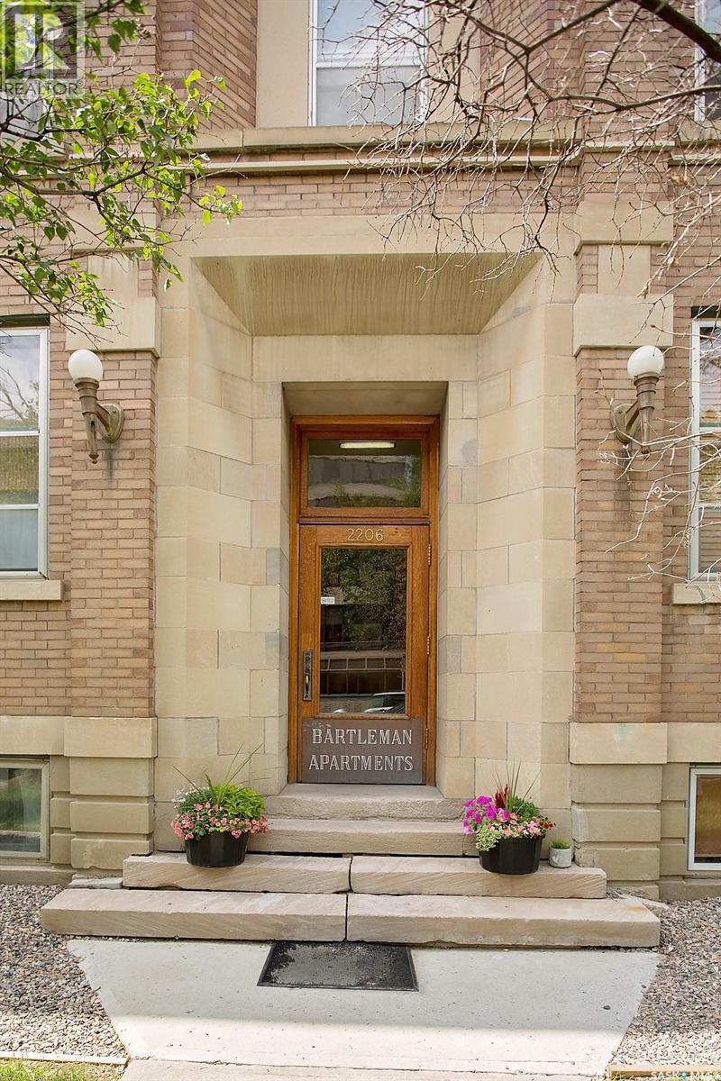 8 2201 14th Avenue, Regina, Saskatchewan  S4P 0X9 - Photo 1 - SK026940