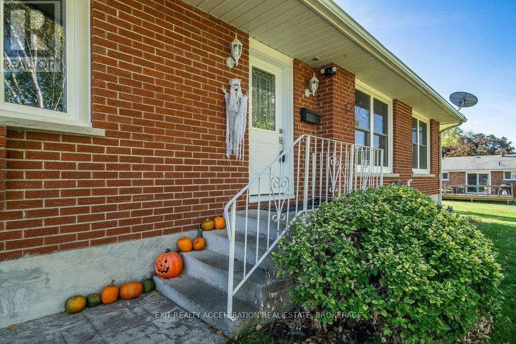 64 River Road, Greater Napanee, Ontario  K7R 3H4 - Photo 3 - X12705916