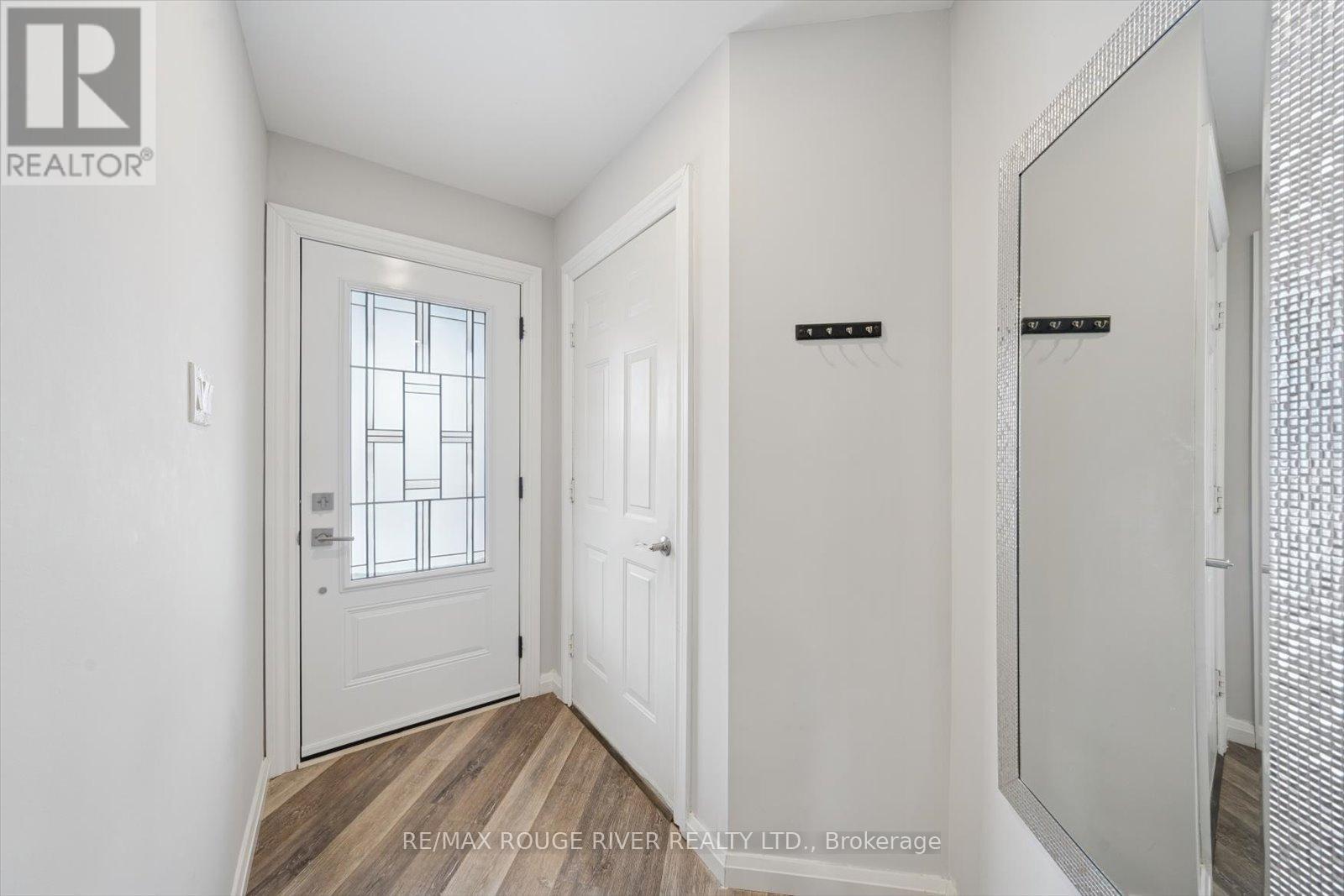 13 Prestonway Drive, Clarington, Ontario  L1C 4S8 - Photo 3 - E12702236