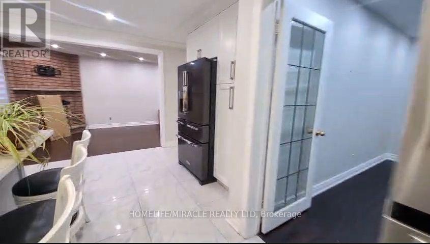 44 Andy Crescent, Vaughan, Ontario  L4H 1C5 - Photo 6 - N12704672