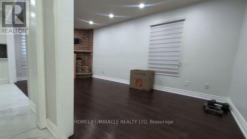 44 Andy Crescent, Vaughan, Ontario  L4H 1C5 - Photo 2 - N12704672