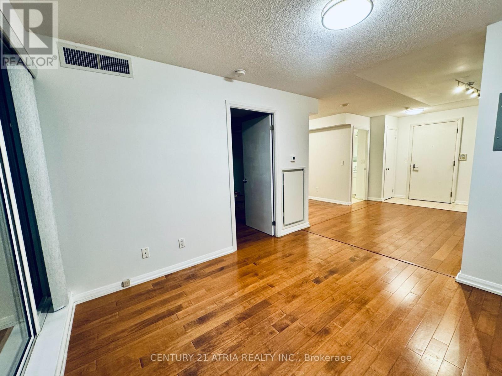 208 - 111 Elizabeth Street, Toronto, Ontario  M5G 1P7 - Photo 18 - C12705938