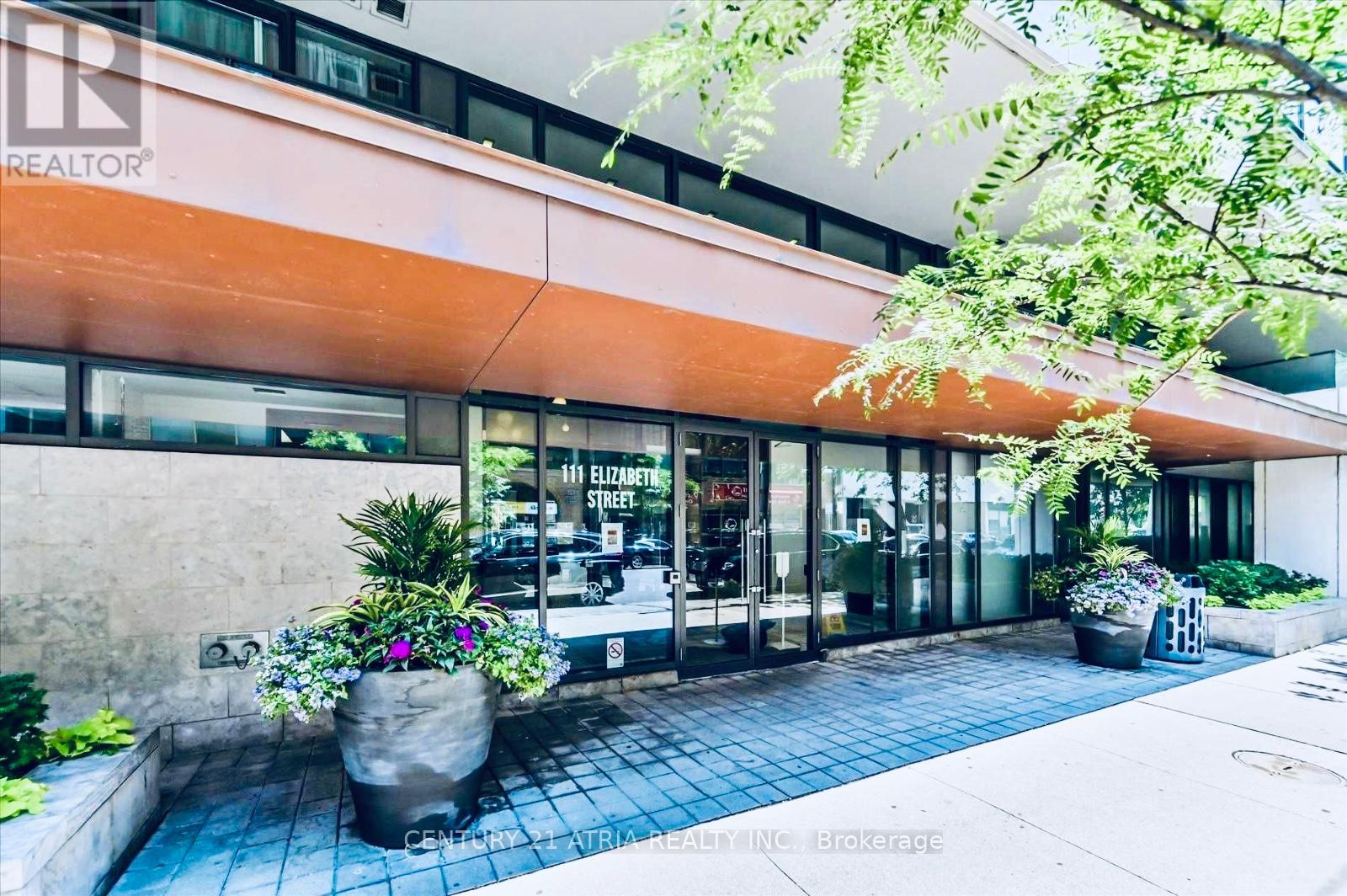 208 - 111 Elizabeth Street, Toronto, Ontario  M5G 1P7 - Photo 2 - C12705938