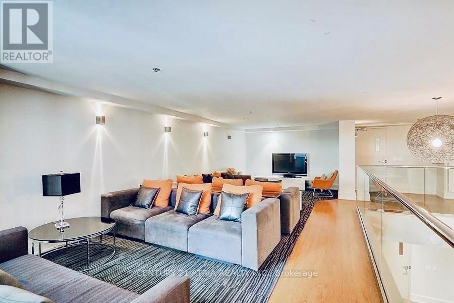 208 - 111 Elizabeth Street, Toronto, Ontario  M5G 1P7 - Photo 4 - C12705938