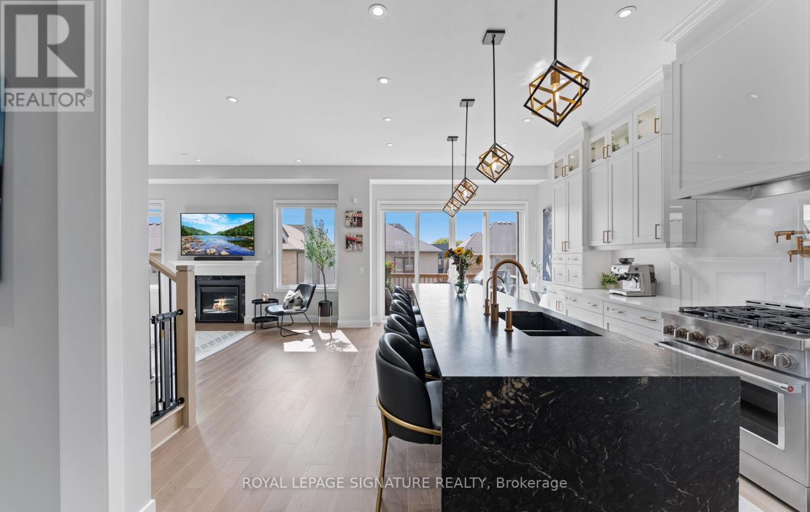 29 Sikura Circle, Aurora, Ontario  L4G 3Y8 - Photo 10 - N12705922