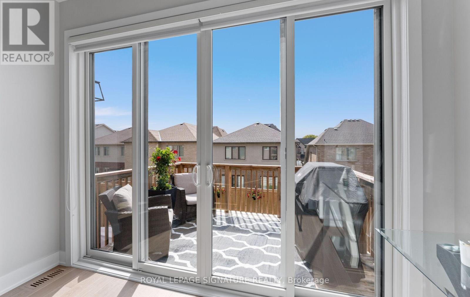 29 Sikura Circle, Aurora, Ontario  L4G 3Y8 - Photo 16 - N12705922