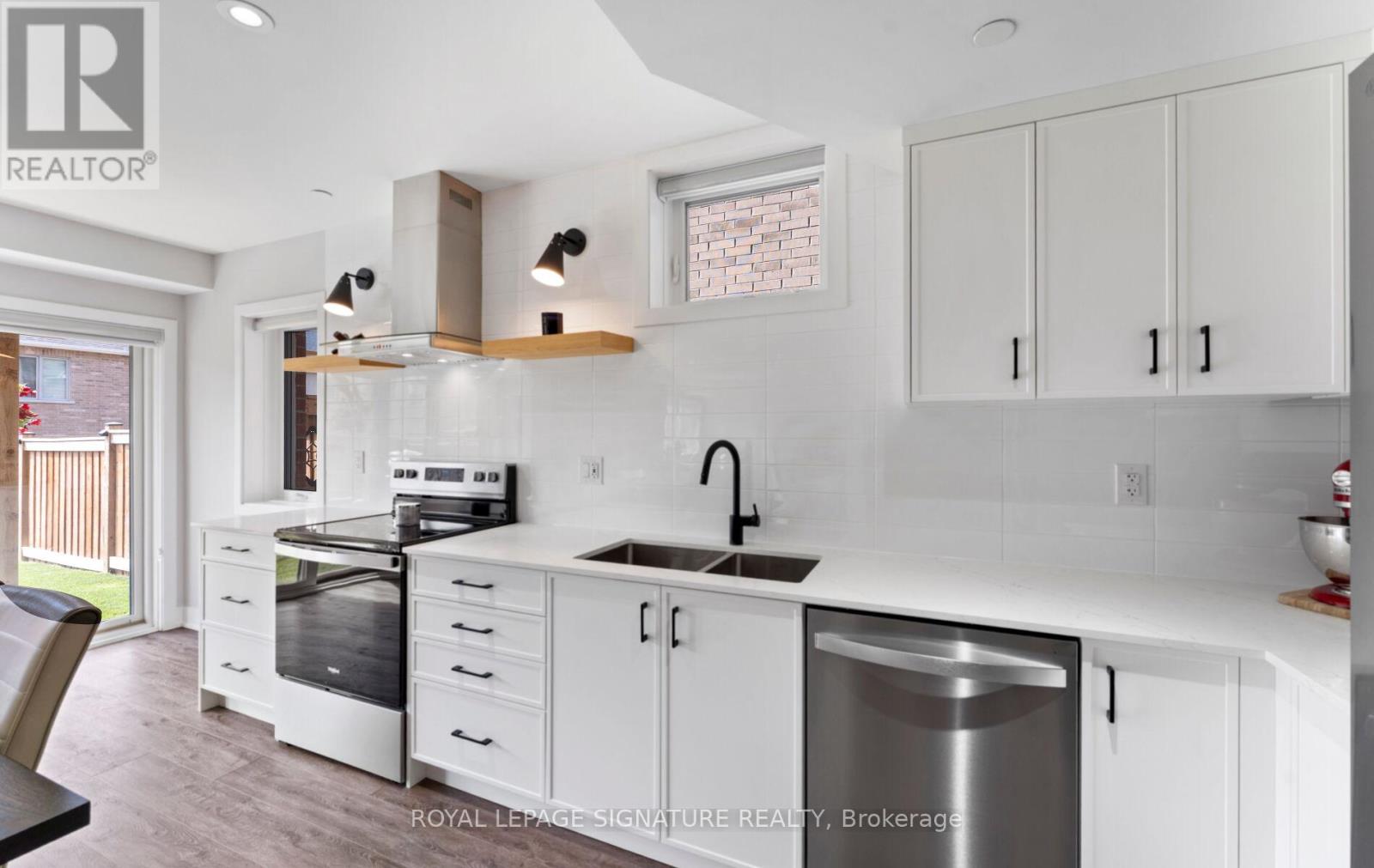 29 Sikura Circle, Aurora, Ontario  L4G 3Y8 - Photo 37 - N12705922