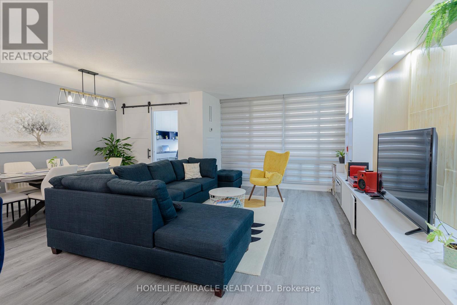 1201 - 714 THE WEST MALL, Toronto, Ontario