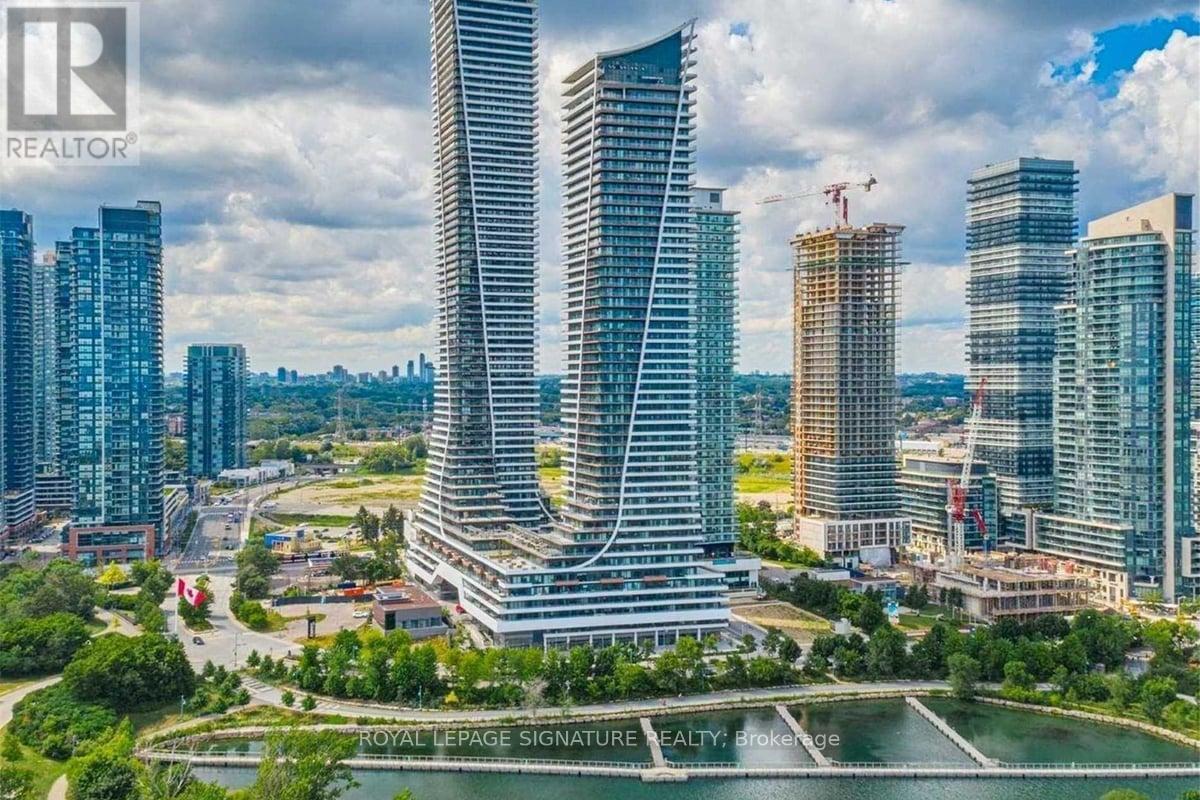 LPH05B - 20 SHORE BREEZE DRIVE, Toronto, Ontario