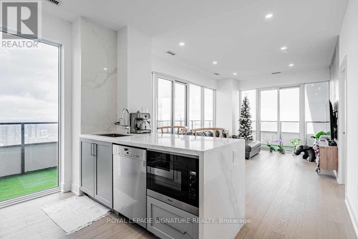 Lph05b - 20 Shore Breeze Drive, Toronto, Ontario  M8V 1A1 - Photo 2 - W12705942