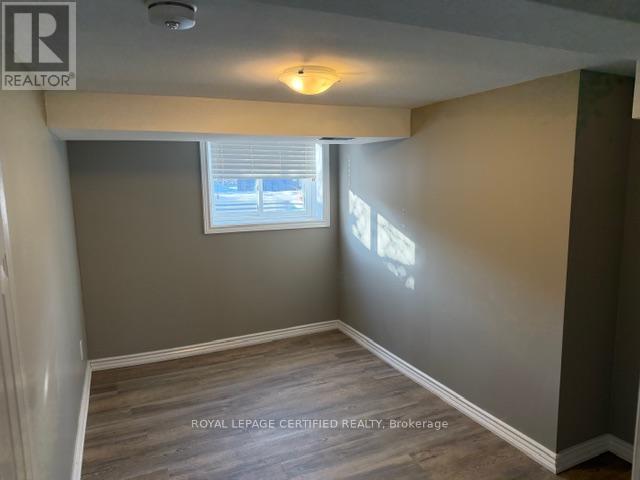 Lower - 6 Prince Charles Drive, Halton Hills, Ontario  L7G 3T7 - Photo 13 - W12705944