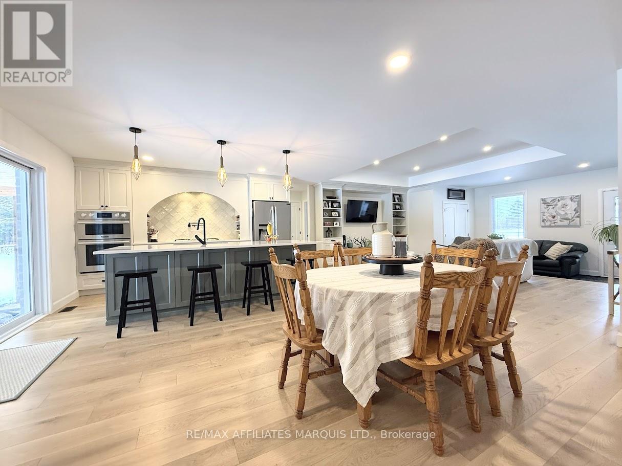 17026 Myers Road, South Stormont, Ontario  K0C 2A0 - Photo 8 - X12705964