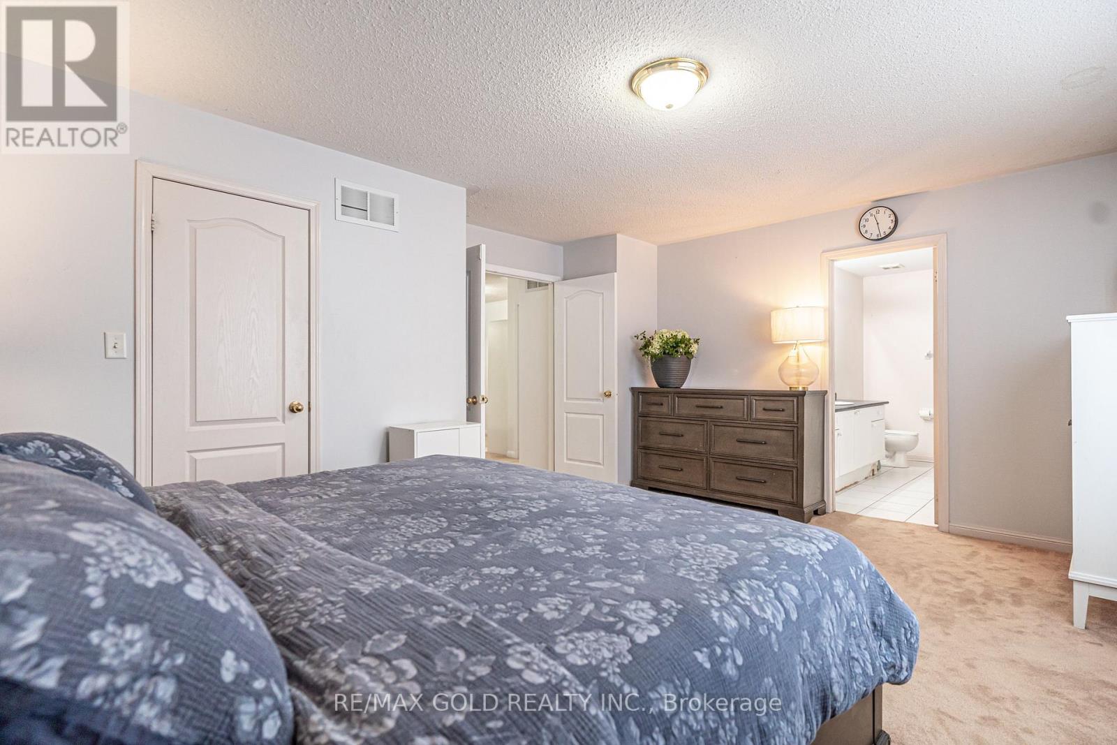 2 Zimmer Street, Brampton, Ontario  L6S 6L3 - Photo 26 - W12703704