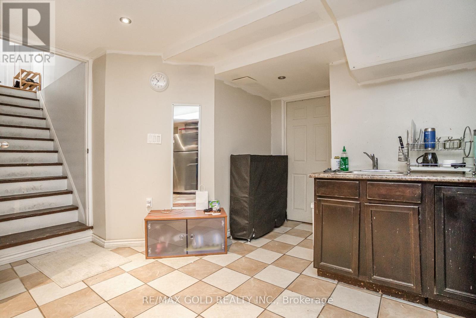 2 Zimmer Street, Brampton, Ontario  L6S 6L3 - Photo 37 - W12703704