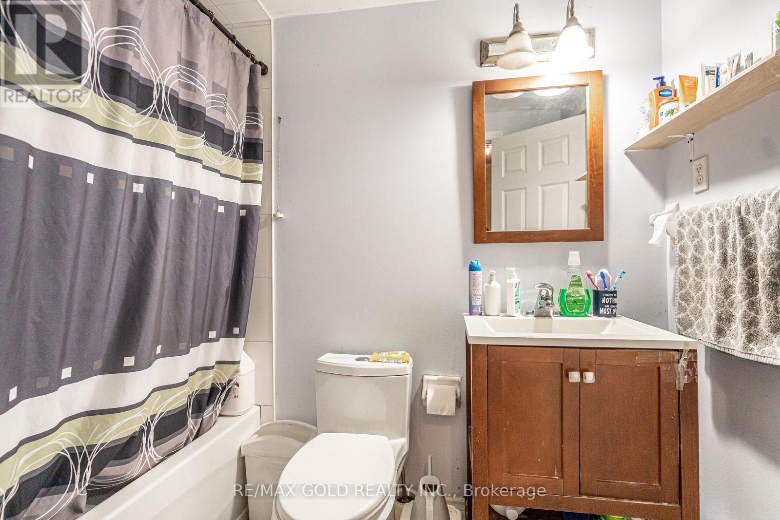2 Zimmer Street, Brampton, Ontario  L6S 6L3 - Photo 42 - W12703704