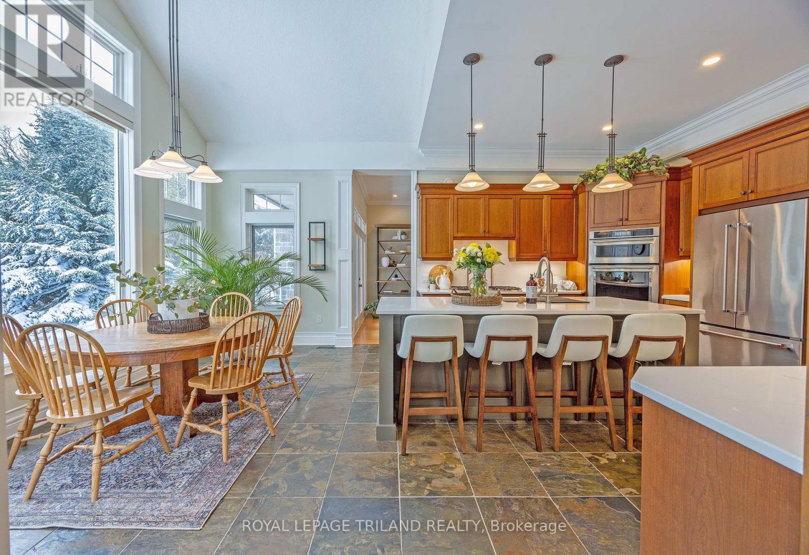 9389 Elviage Drive, London South, Ontario  N6K 4R8 - Photo 13 - X12703182