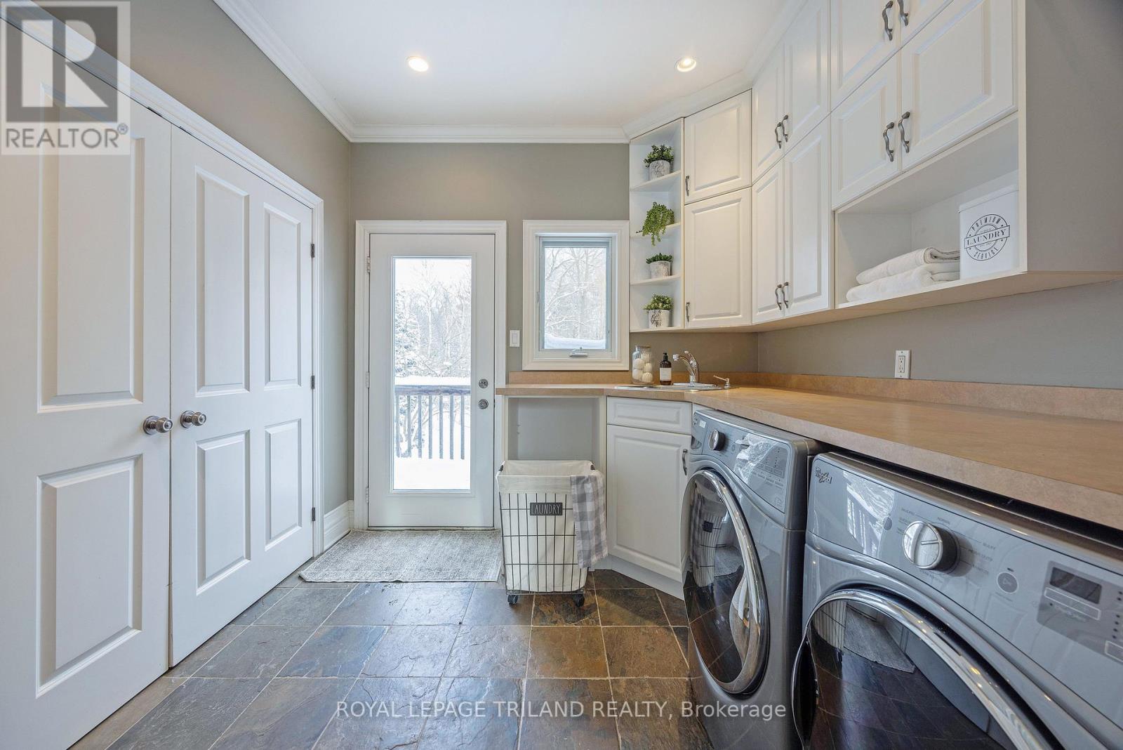 9389 Elviage Drive, London South, Ontario  N6K 4R8 - Photo 29 - X12703182