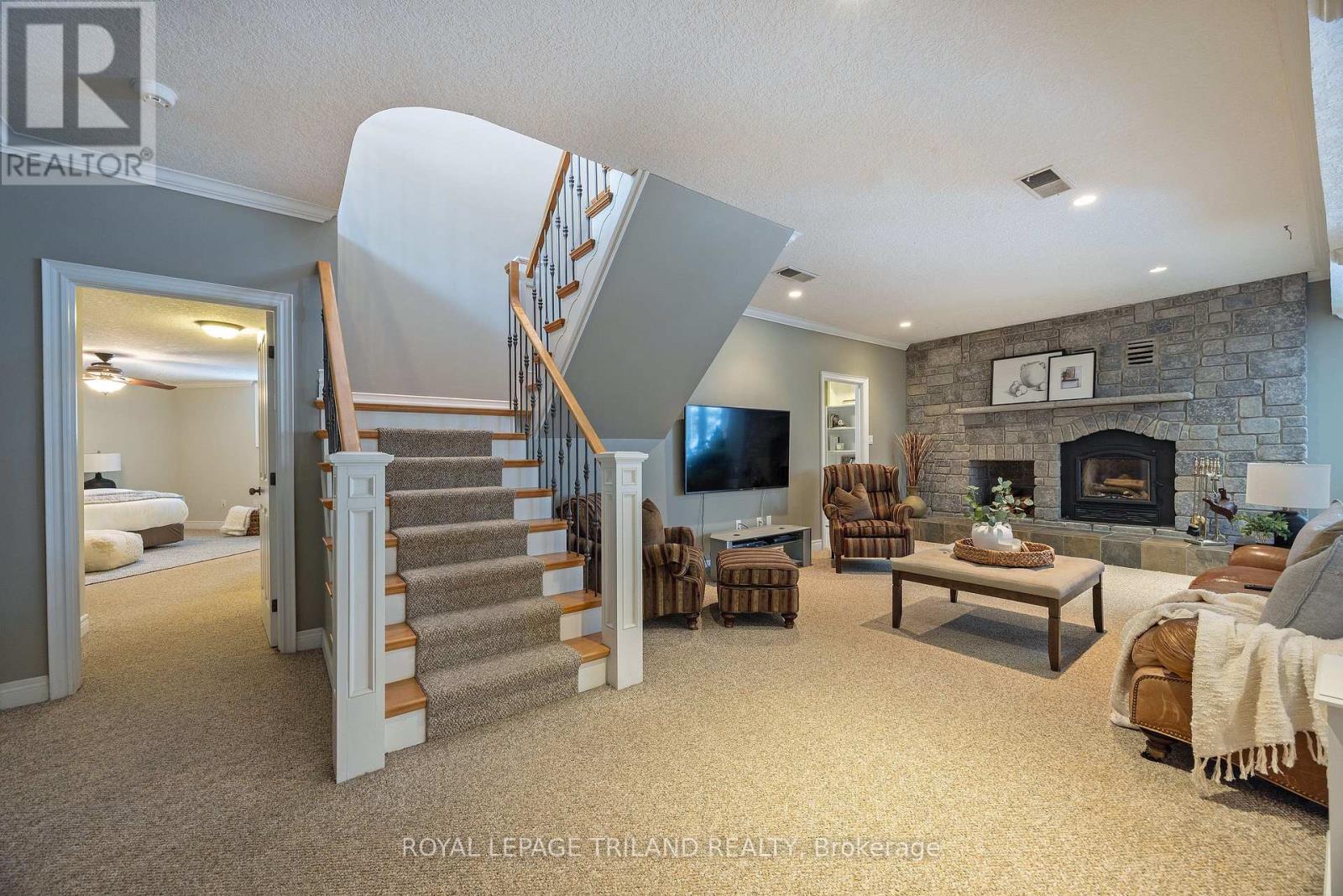 9389 Elviage Drive, London South, Ontario  N6K 4R8 - Photo 30 - X12703182