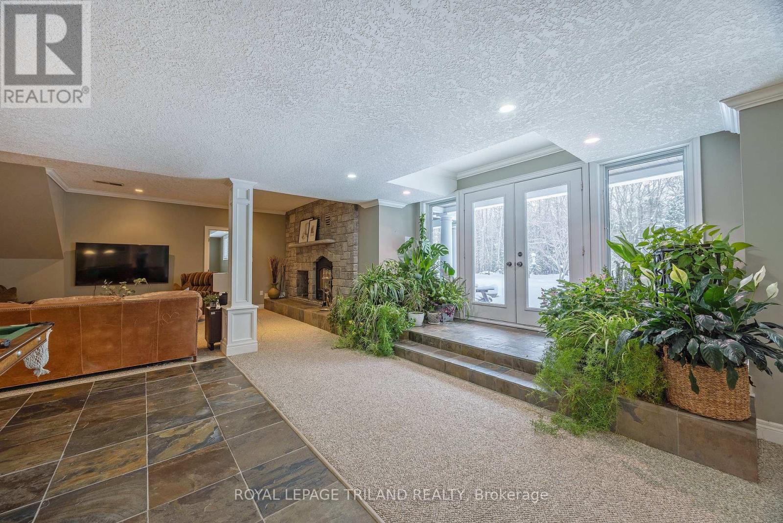 9389 Elviage Drive, London South, Ontario  N6K 4R8 - Photo 35 - X12703182