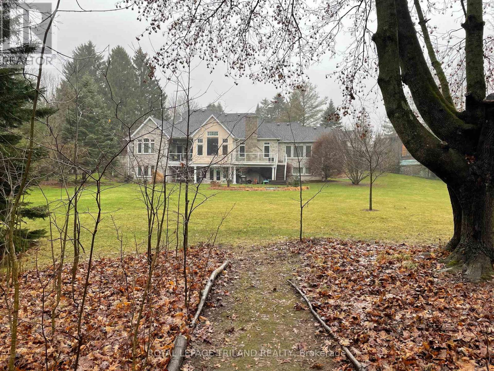 9389 Elviage Drive, London South, Ontario  N6K 4R8 - Photo 45 - X12703182