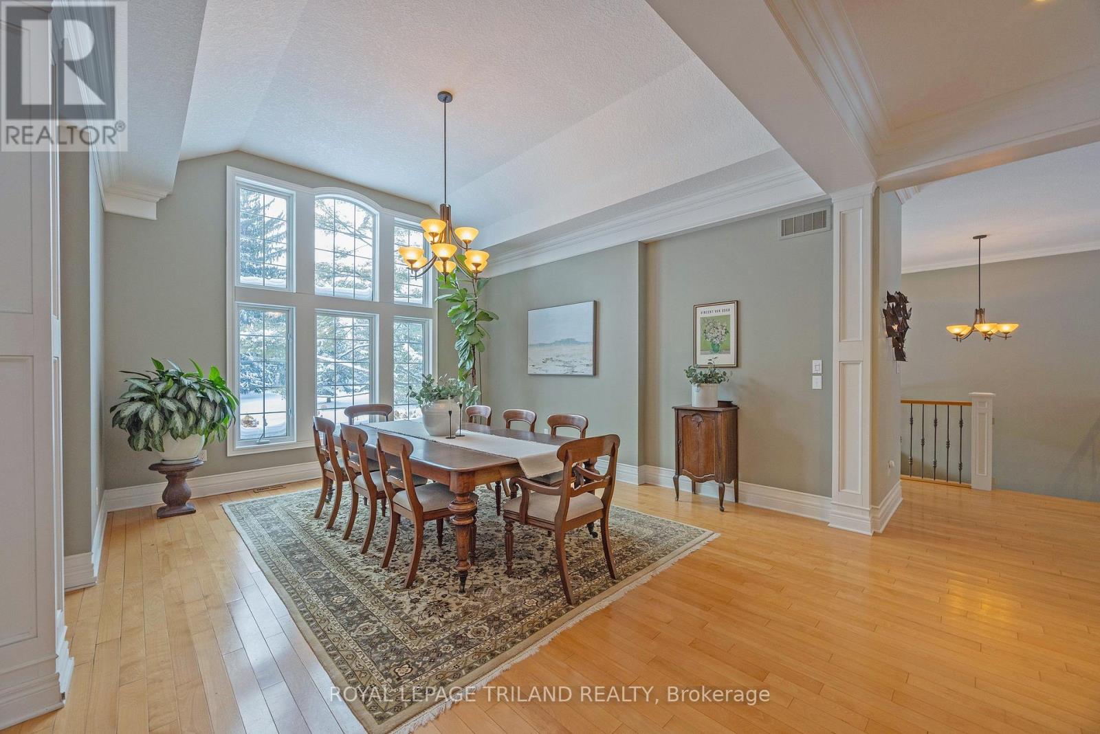 9389 Elviage Drive, London South, Ontario  N6K 4R8 - Photo 6 - X12703182