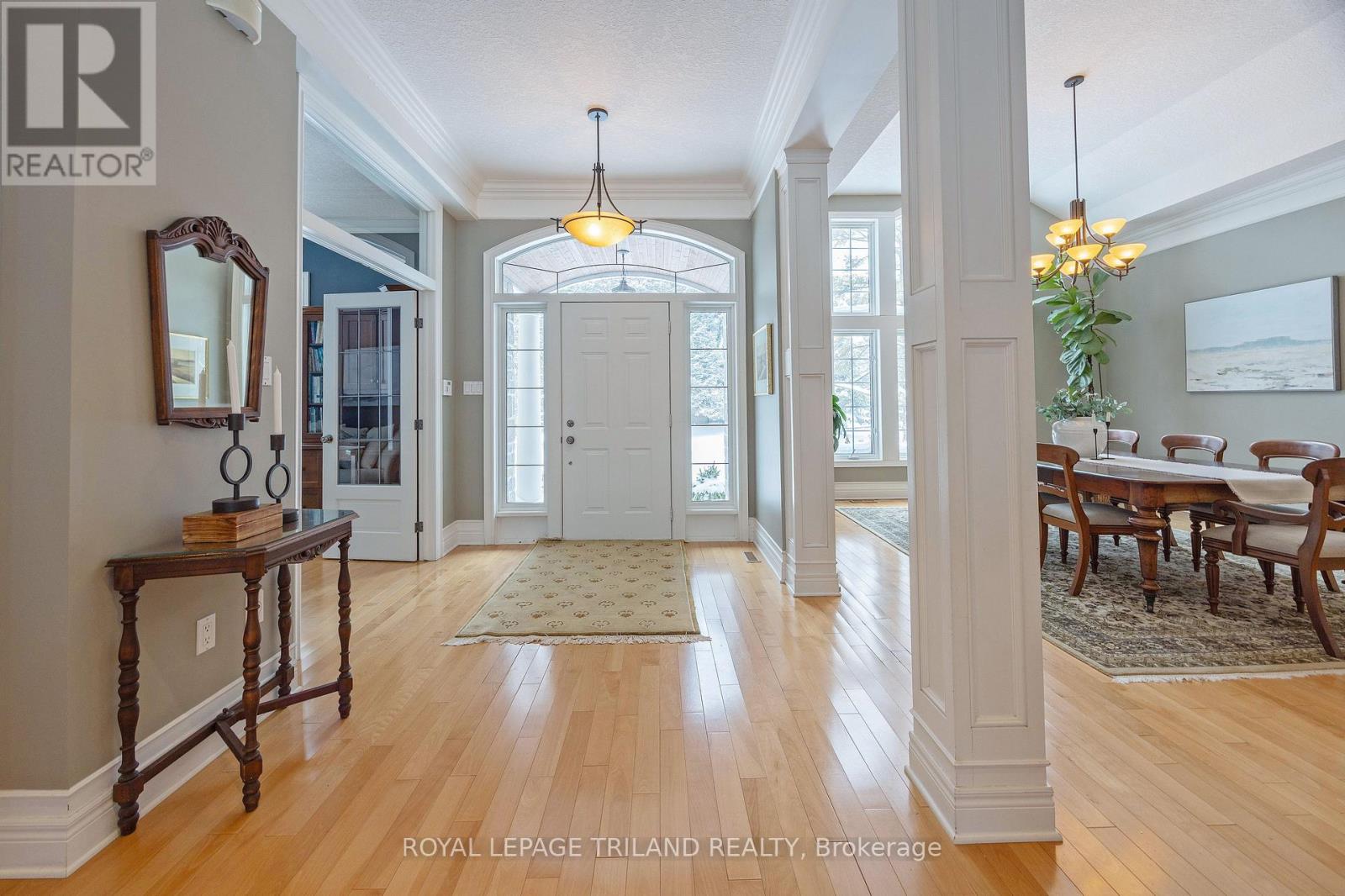 9389 Elviage Drive, London South, Ontario  N6K 4R8 - Photo 5 - X12703182