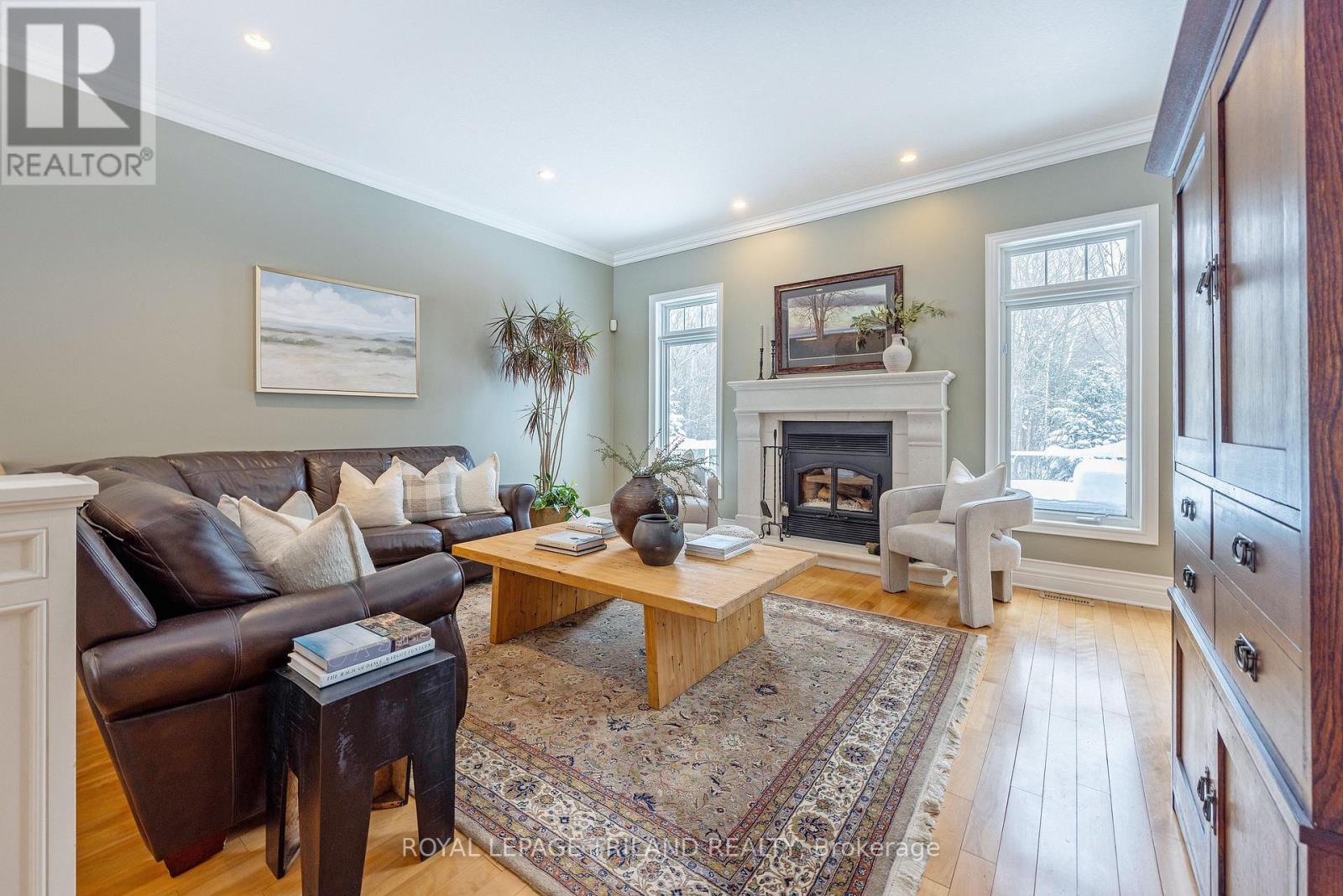 9389 Elviage Drive, London South, Ontario  N6K 4R8 - Photo 9 - X12703182