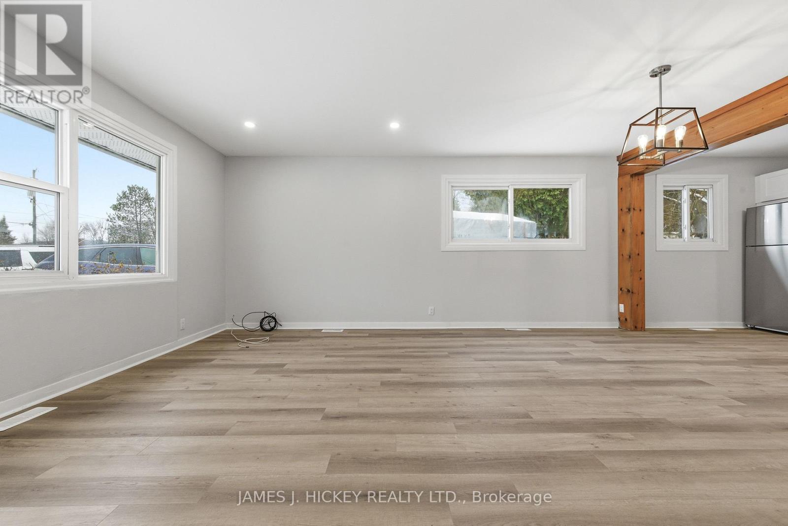 88 Glendale Avenue, Deep River, Ontario  K0J 1P0 - Photo 15 - X12706000