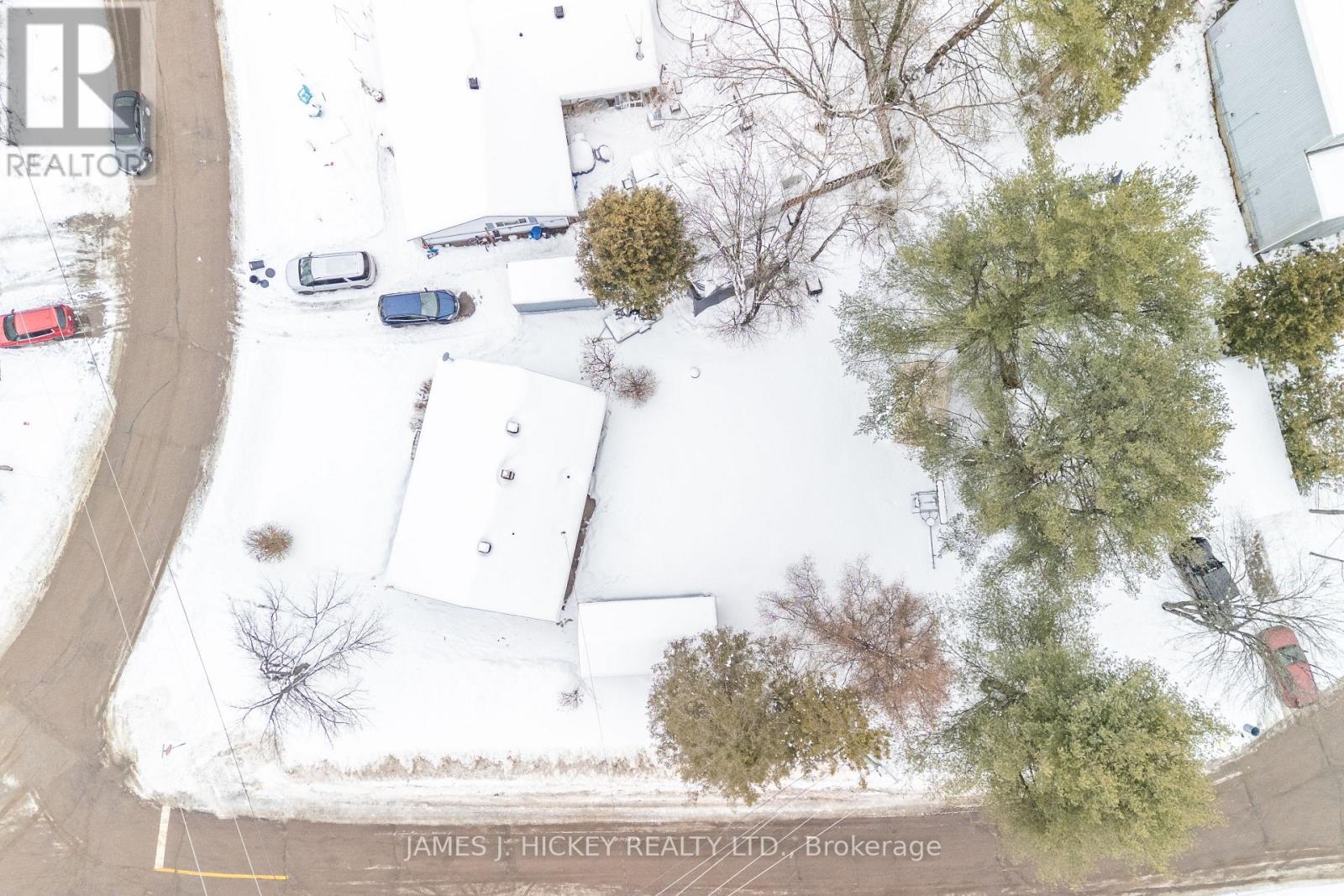 88 Glendale Avenue, Deep River, Ontario  K0J 1P0 - Photo 32 - X12706000