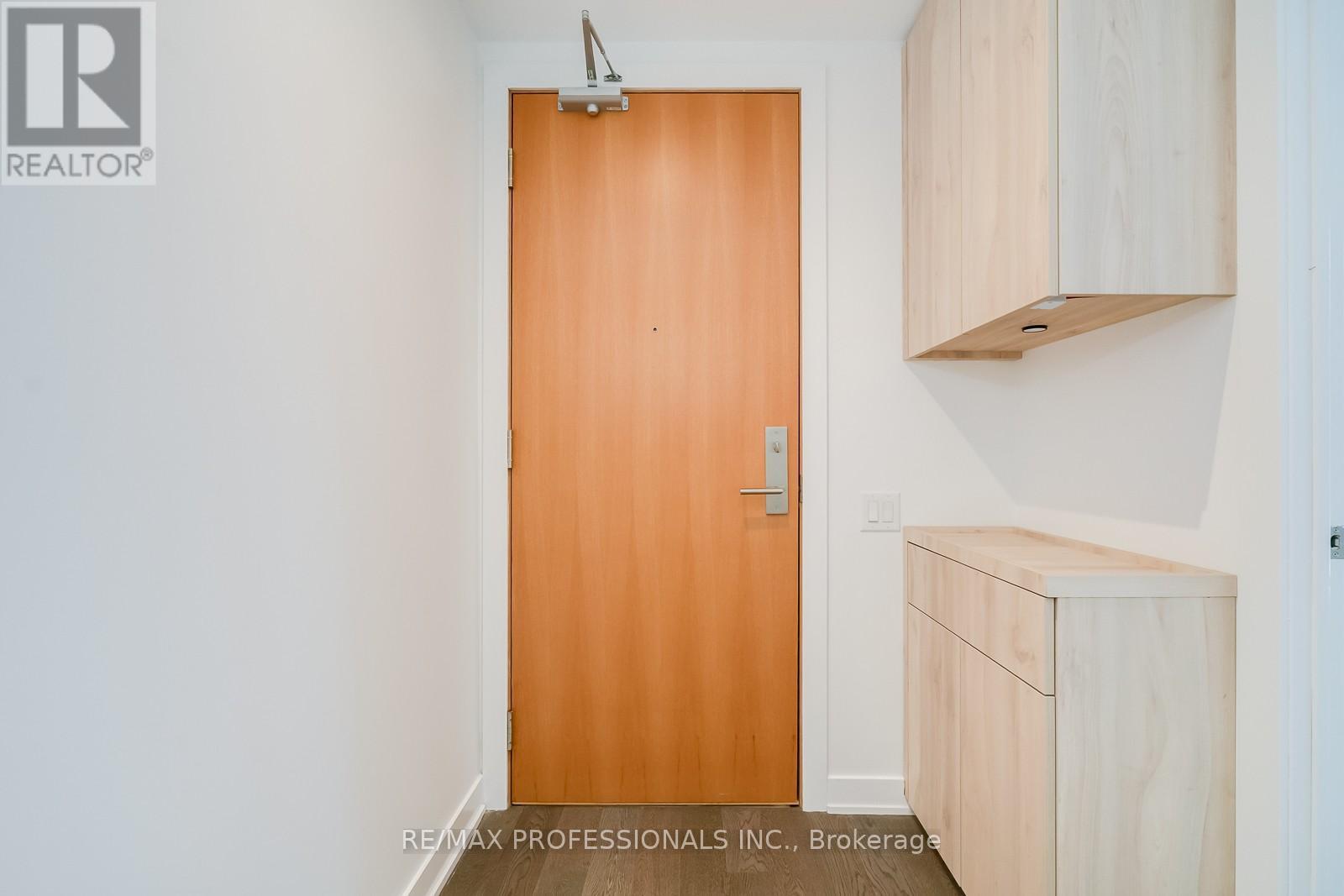 505 - 38 Stewart Street, Toronto, Ontario  M5V 0H1 - Photo 2 - C12703928