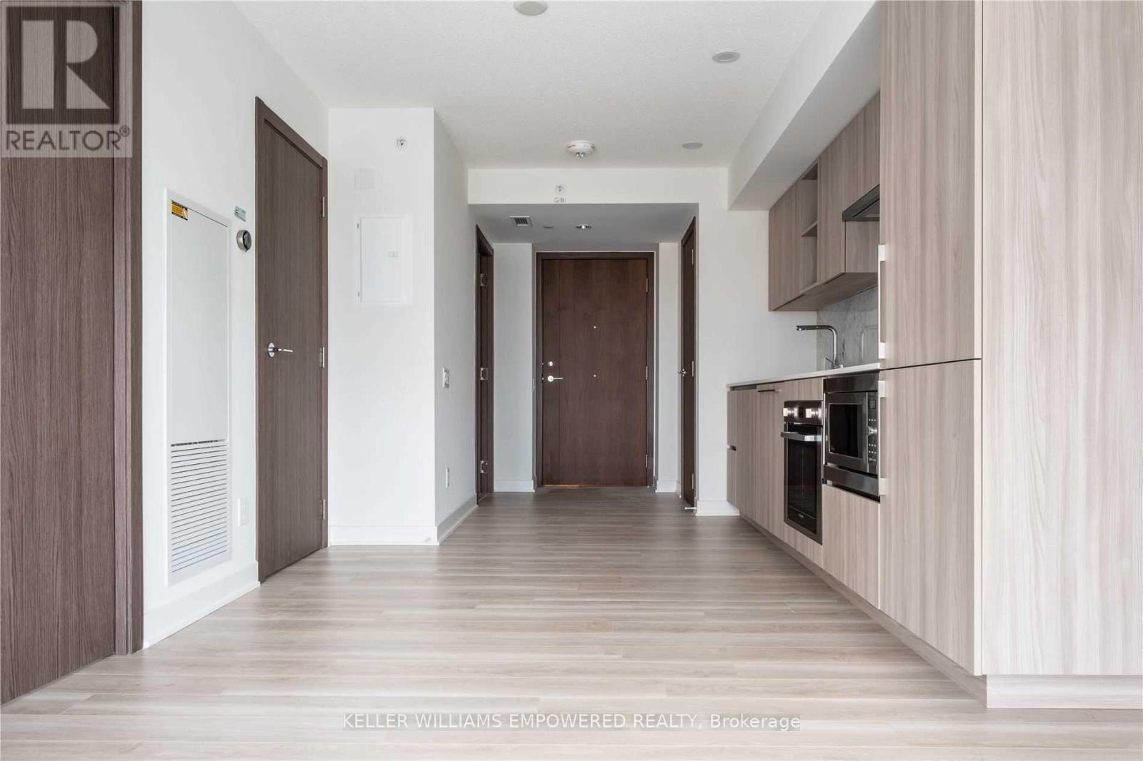 1909 - 17 Bathurst Street, Toronto, Ontario  M5V 0N1 - Photo 4 - C12705954