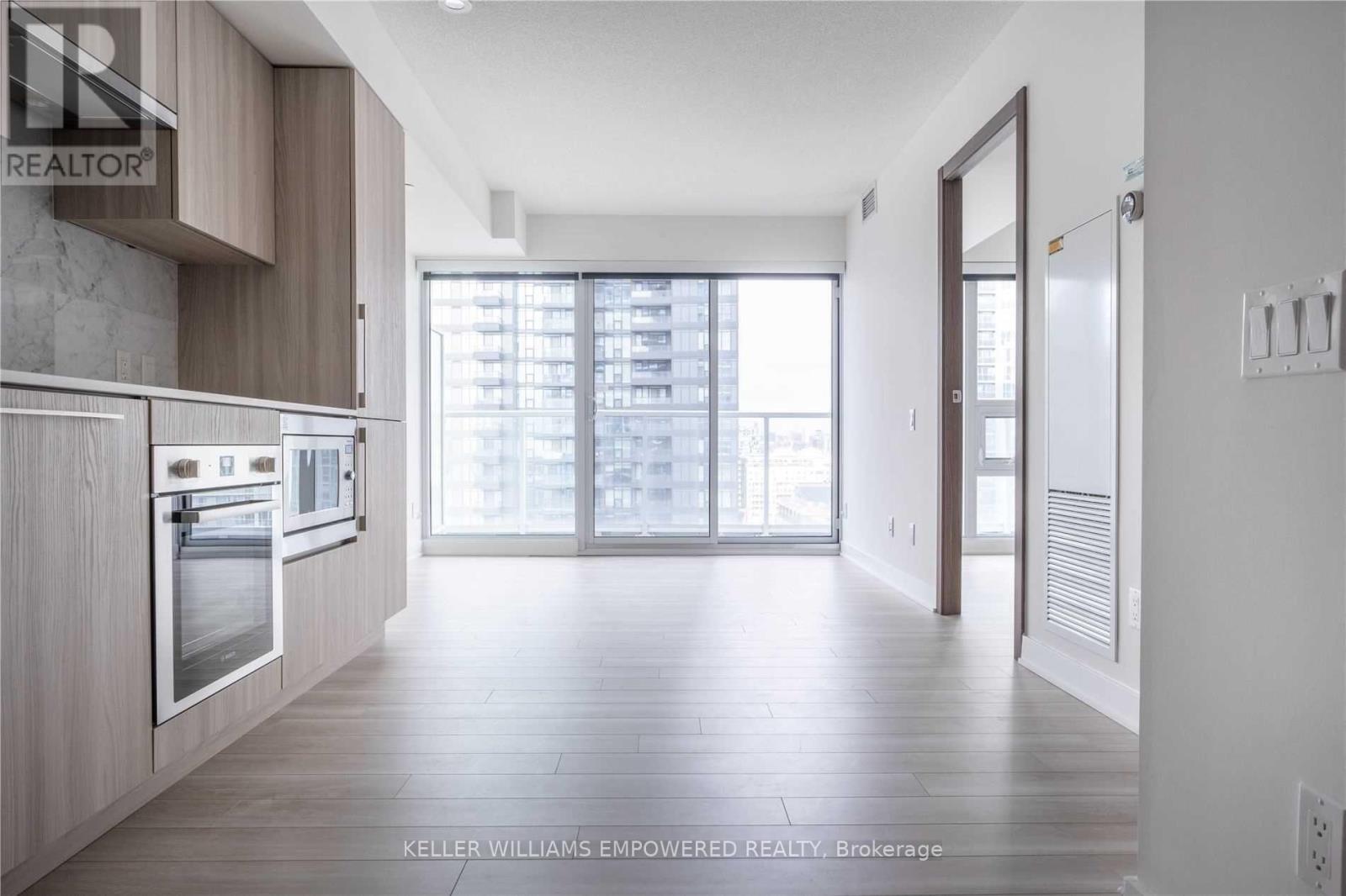 1909 - 17 Bathurst Street, Toronto, Ontario  M5V 0N1 - Photo 5 - C12705954