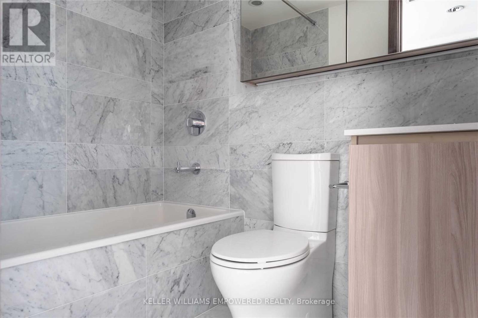 1909 - 17 Bathurst Street, Toronto, Ontario  M5V 0N1 - Photo 9 - C12705954