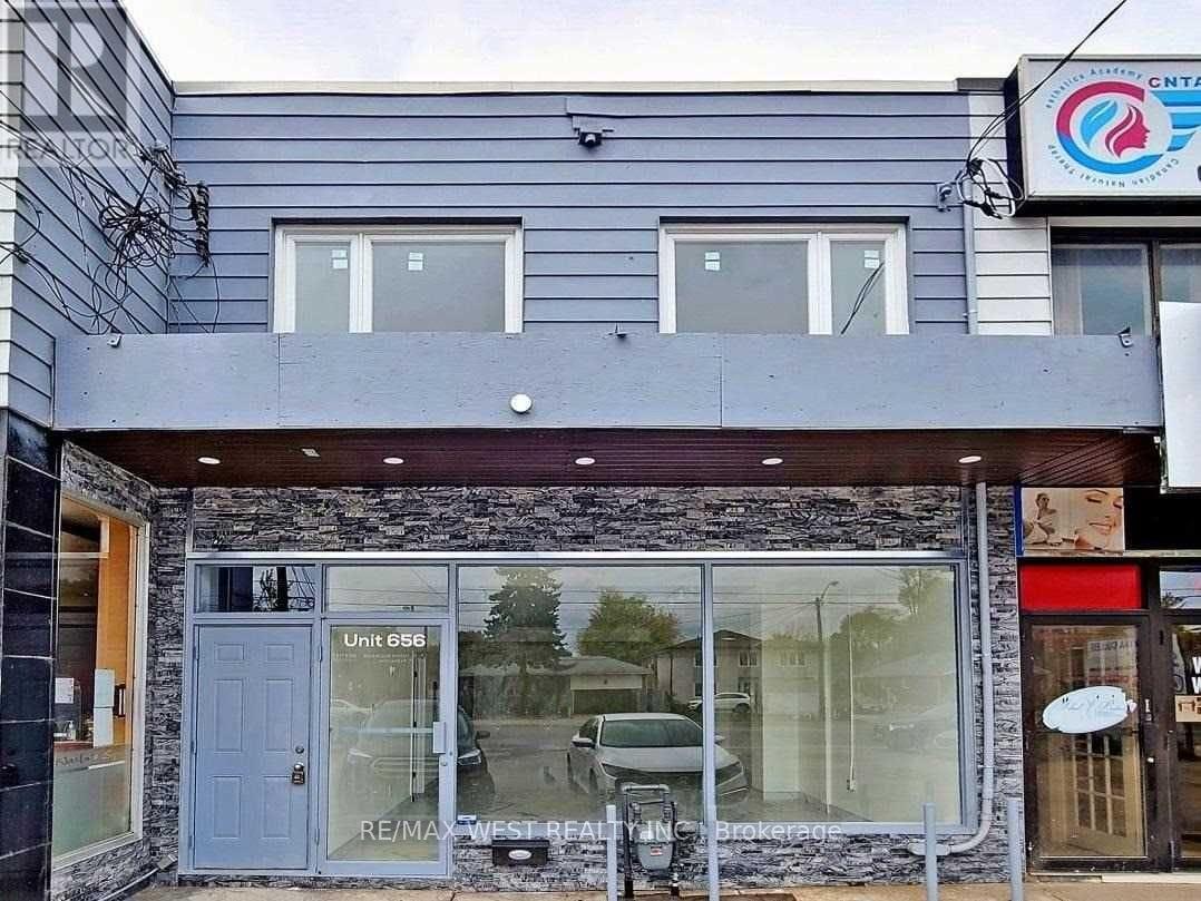 656 Sheppard Avenue W, Toronto, Ontario  M3H 2S5 - Photo 5 - C12705970