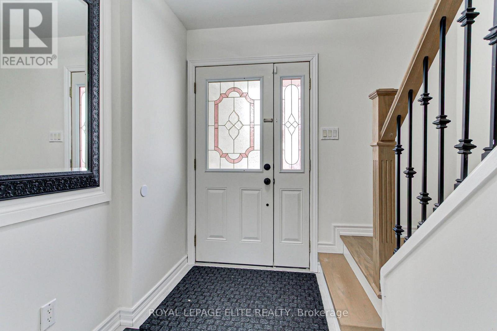 19 Lindisfarne Way, Markham, Ontario  L3P 3W8 - Photo 4 - N12705992