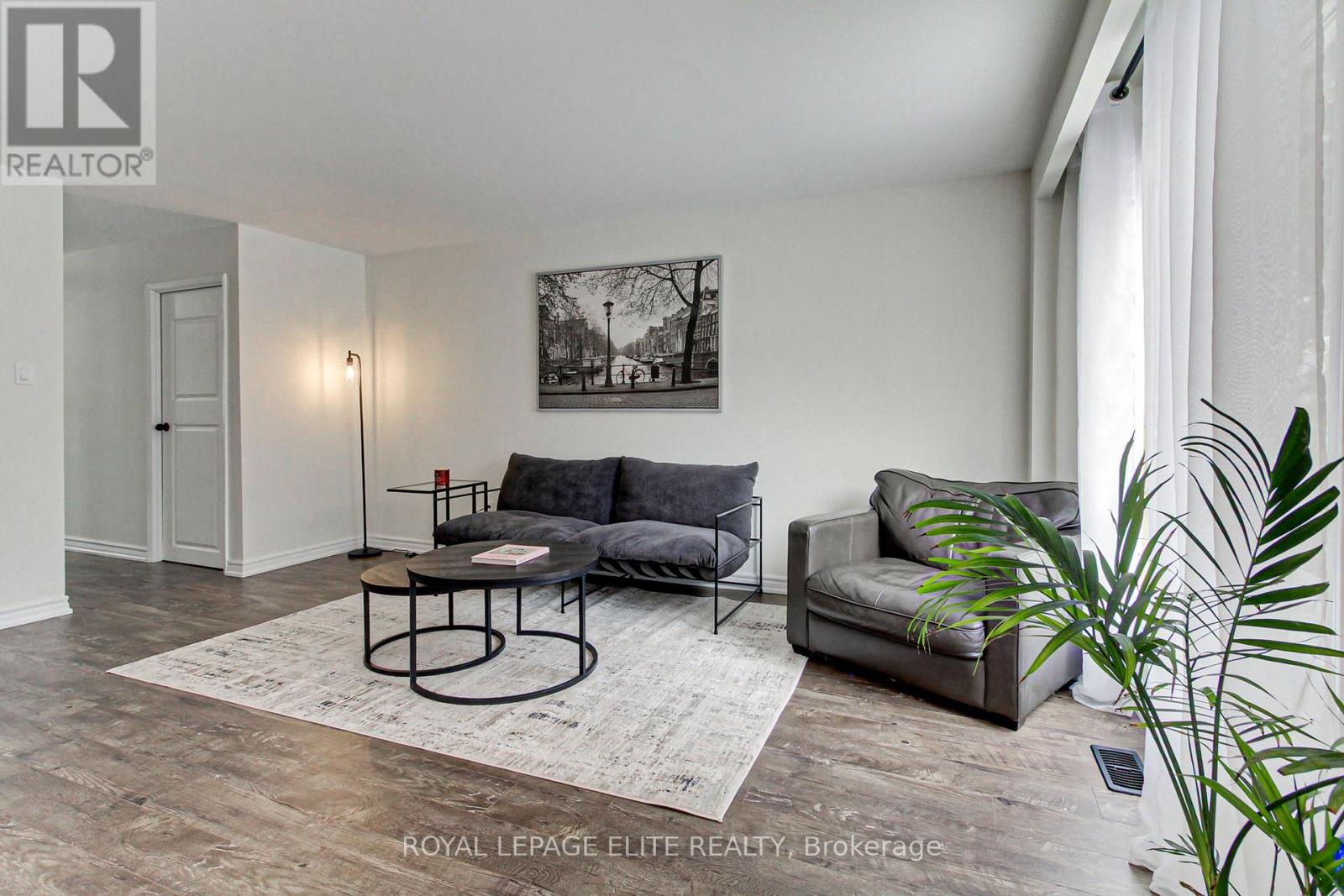 19 Lindisfarne Way, Markham, Ontario  L3P 3W8 - Photo 8 - N12705992