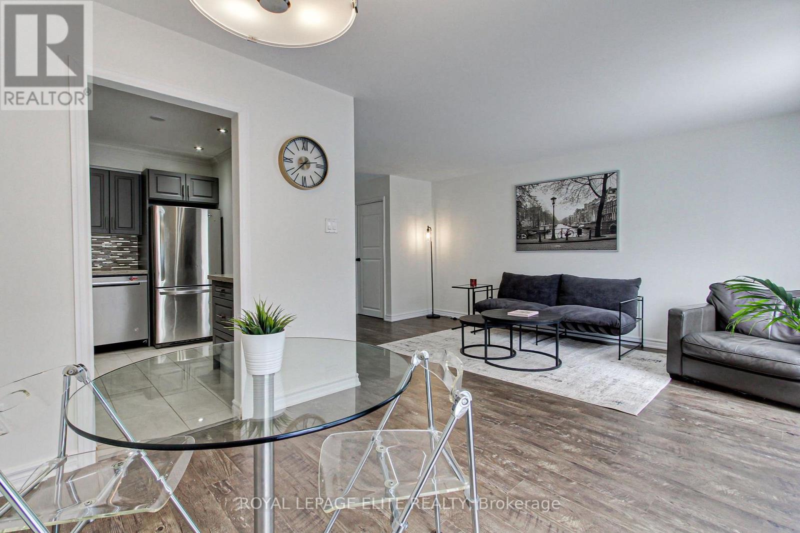 19 Lindisfarne Way, Markham, Ontario  L3P 3W8 - Photo 9 - N12705992