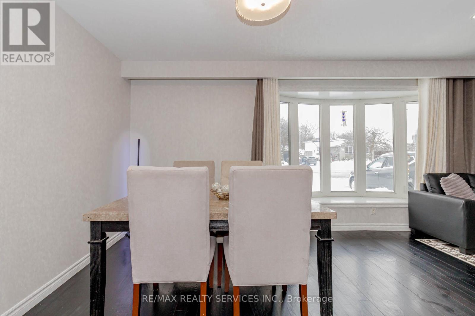 46 Elgin Drive, Brampton, Ontario  L6Y 1A8 - Photo 22 - W12705982