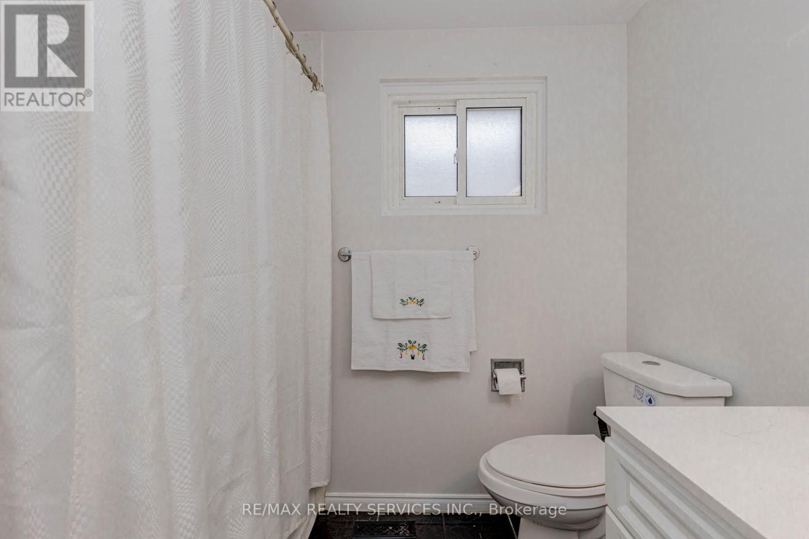 46 Elgin Drive, Brampton, Ontario  L6Y 1A8 - Photo 32 - W12705982