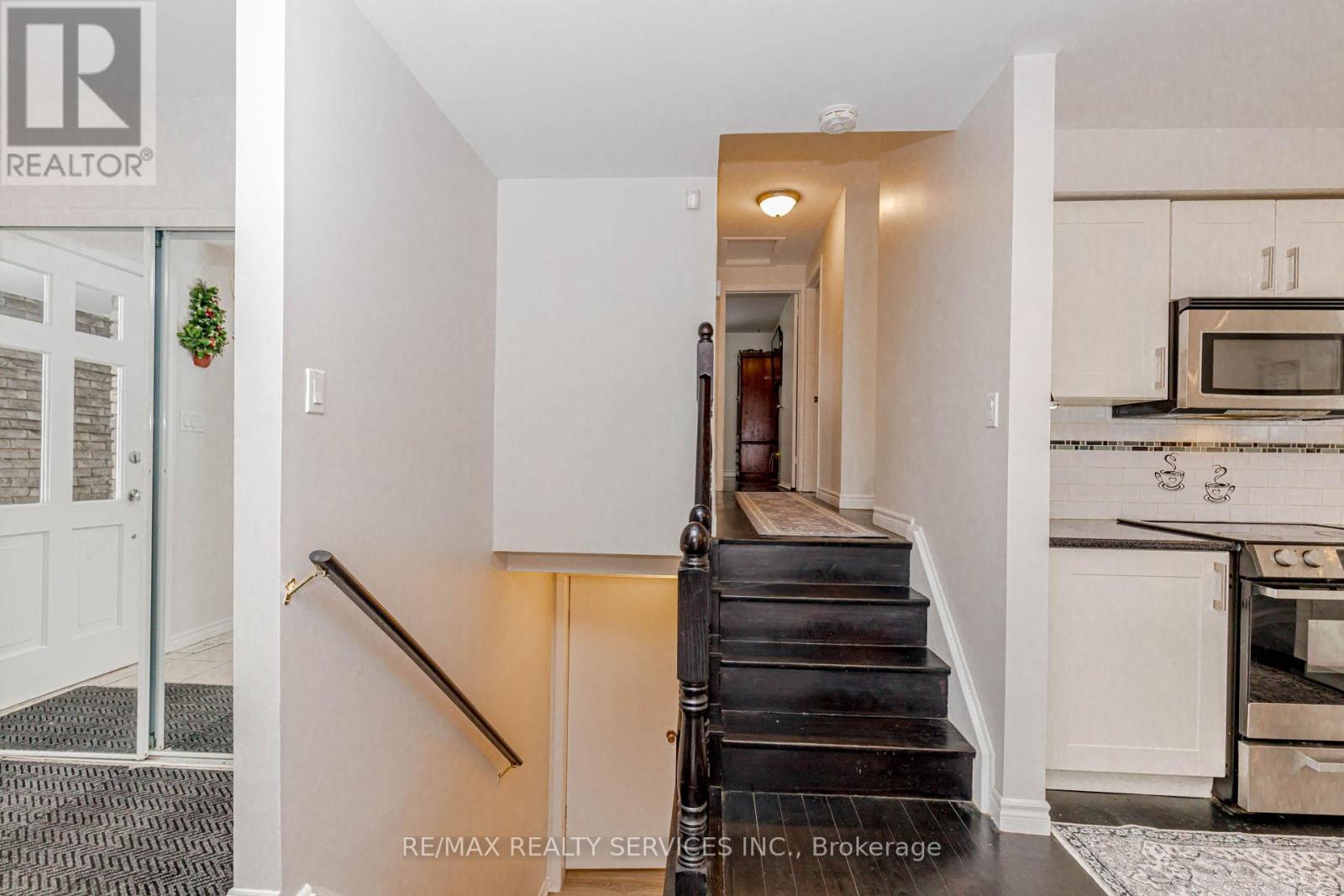 46 Elgin Drive, Brampton, Ontario  L6Y 1A8 - Photo 36 - W12705982